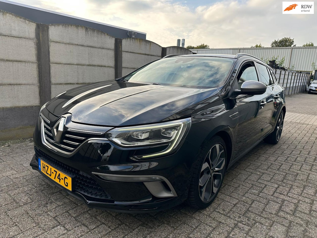 Renault Mégane Estate - 1.5 dCi GT LINE CLMA/ NAVI/ PDC/ LEER! - AutoWereld.nl