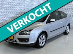 Ford Focus - 1.6-16V Automaat / INVALIDE AANGEPAST (2005)