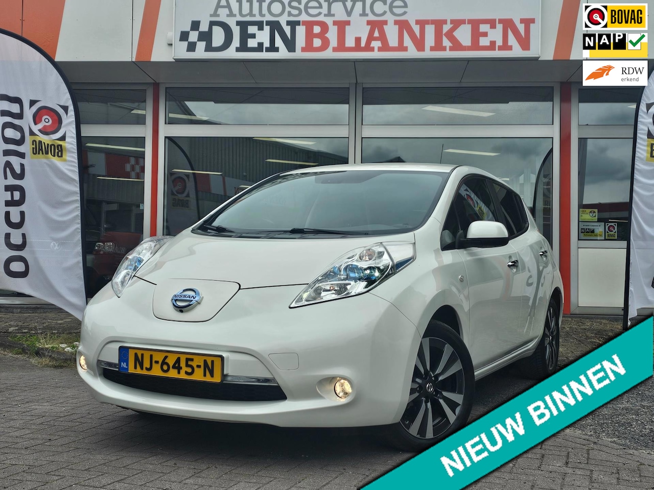 Nissan LEAF - Tekna 30 kWh Bose BJ.2017 / Navi / 360 Camera / Leder / Led / Keyless / Clima / Lmv !! - AutoWereld.nl