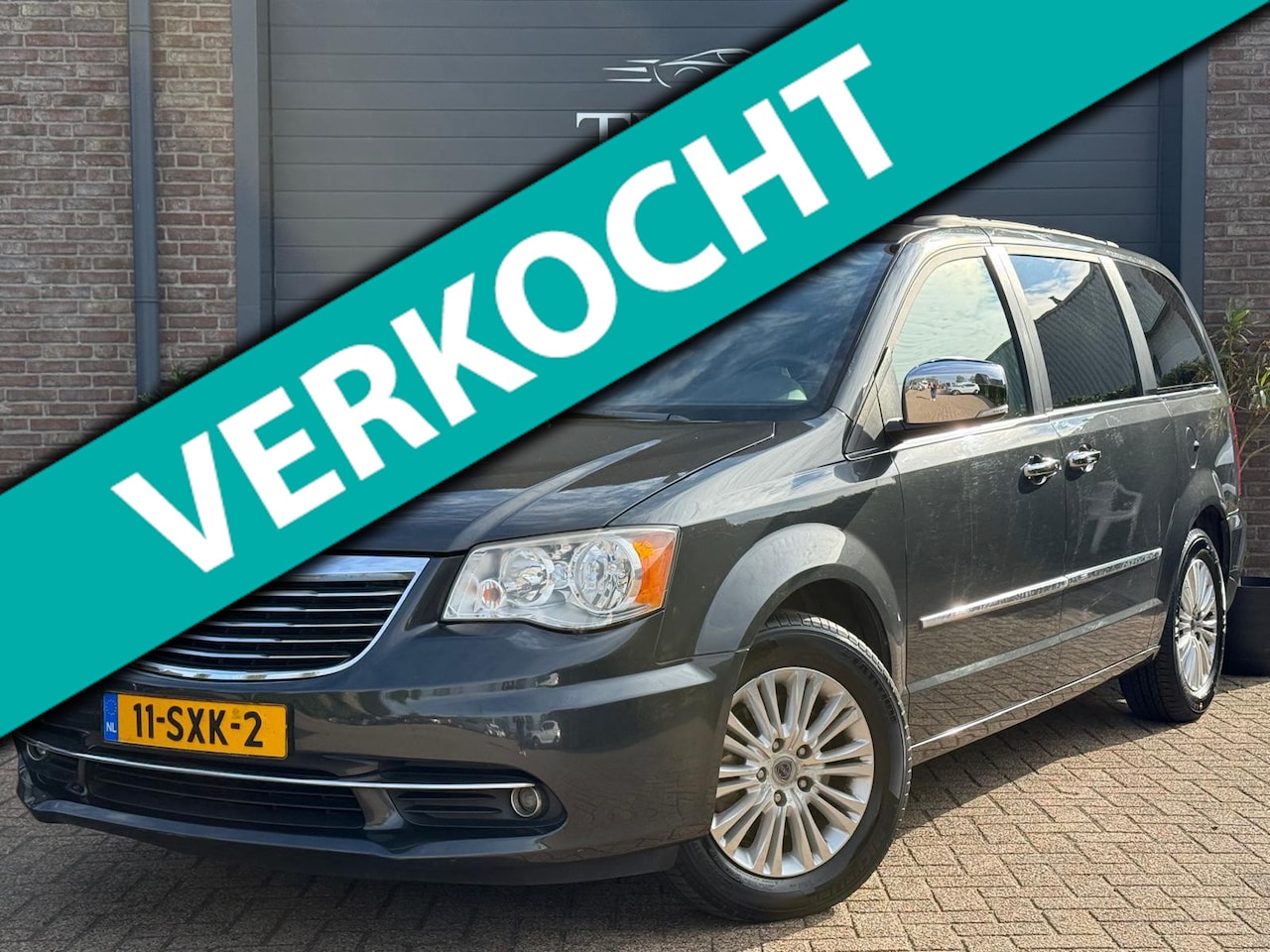 Lancia Voyager - 3.6 V6 Gold |LEDER|NAVI|CAMERA|TREKHAAK|TV|STOEL\STUURVERW - AutoWereld.nl