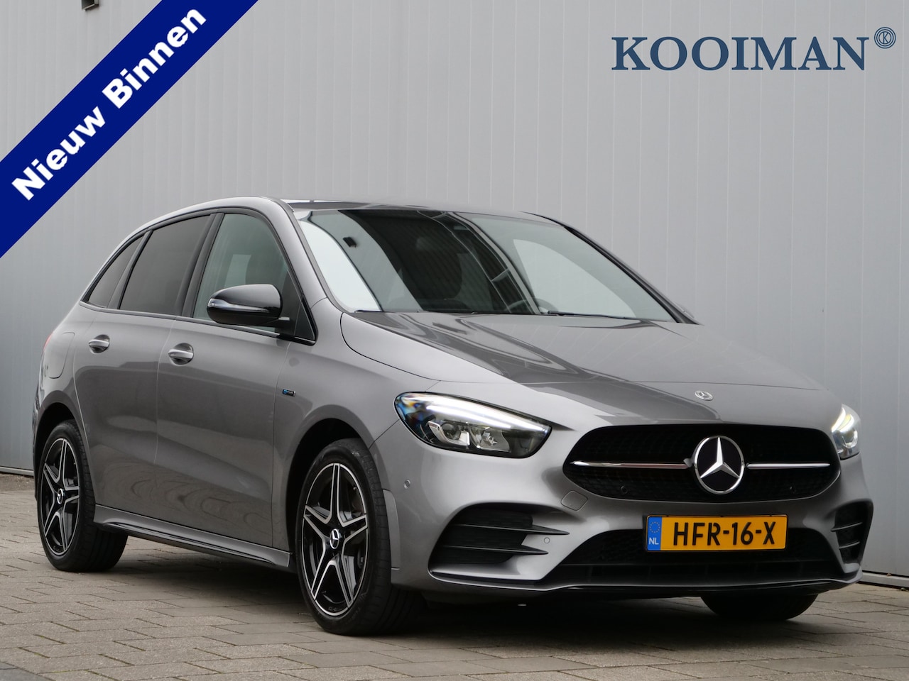 Mercedes-Benz B-klasse - 250 e Business Solution Luxury 218 Pk Automaat Navigatie / Apple Carplay / Camera / DAB - AutoWereld.nl
