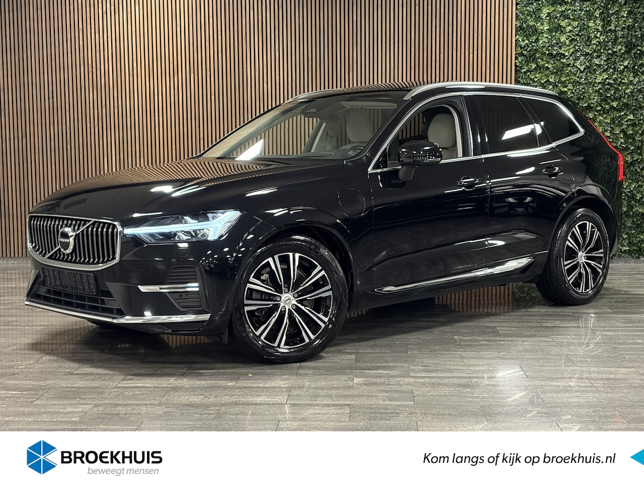Volvo XC60 - T6 AWD Recharge Ultimate Bright | Luchtvering | Trekhaak | Head-Up Display | Harman Kardon - AutoWereld.nl
