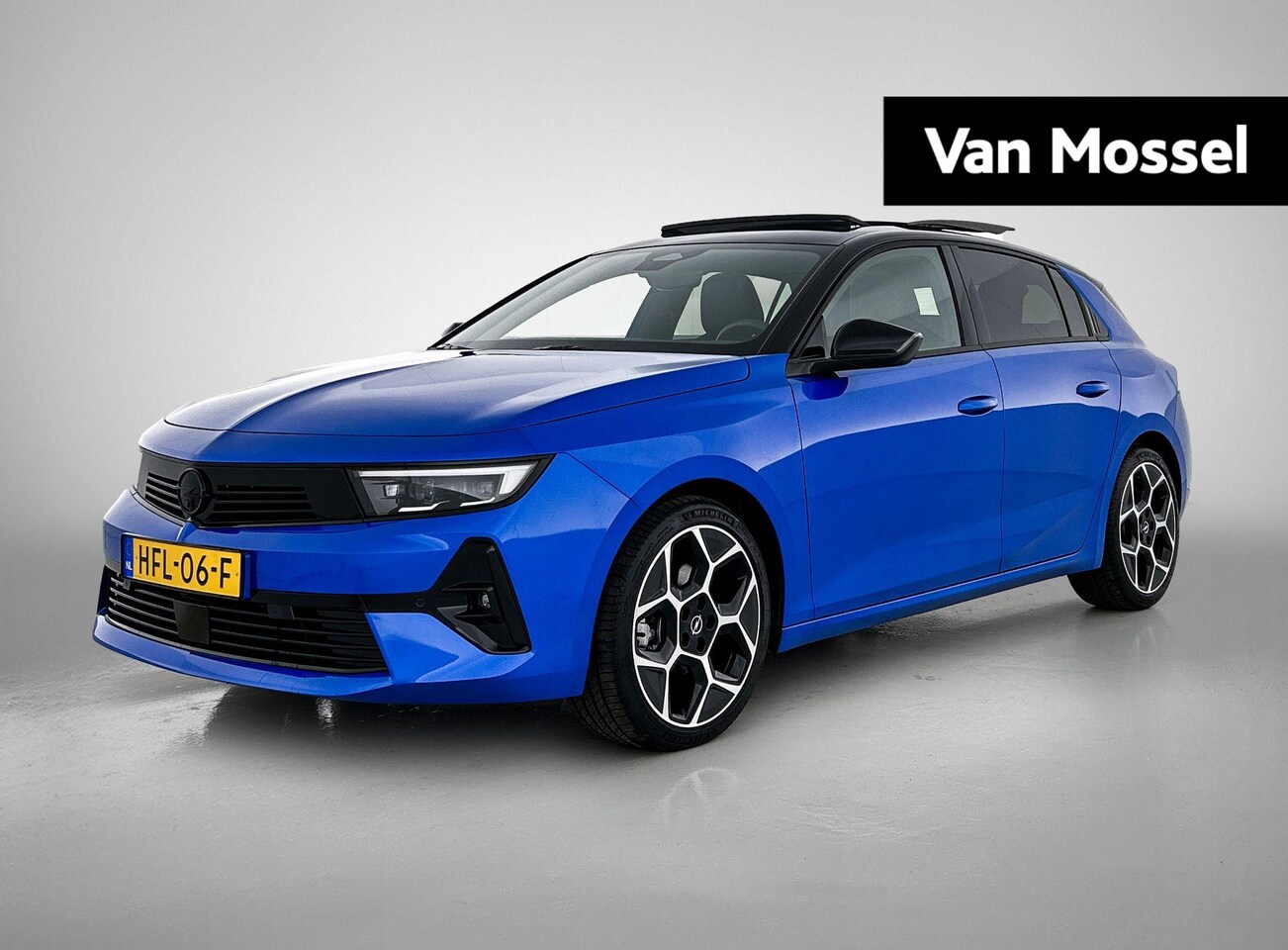Opel Astra - 1.2 Turbo Hybrid Ultimate | Panorama dak | HUD | Winter pakket | - AutoWereld.nl