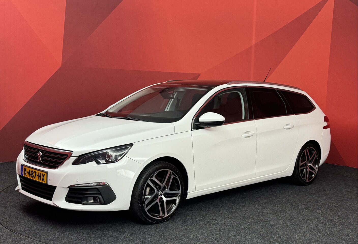 Peugeot 308 SW - 1.2 PureTech GT | Nieuw Binnen! | Automaat | Stoelverwarming | Trekhaak - AutoWereld.nl
