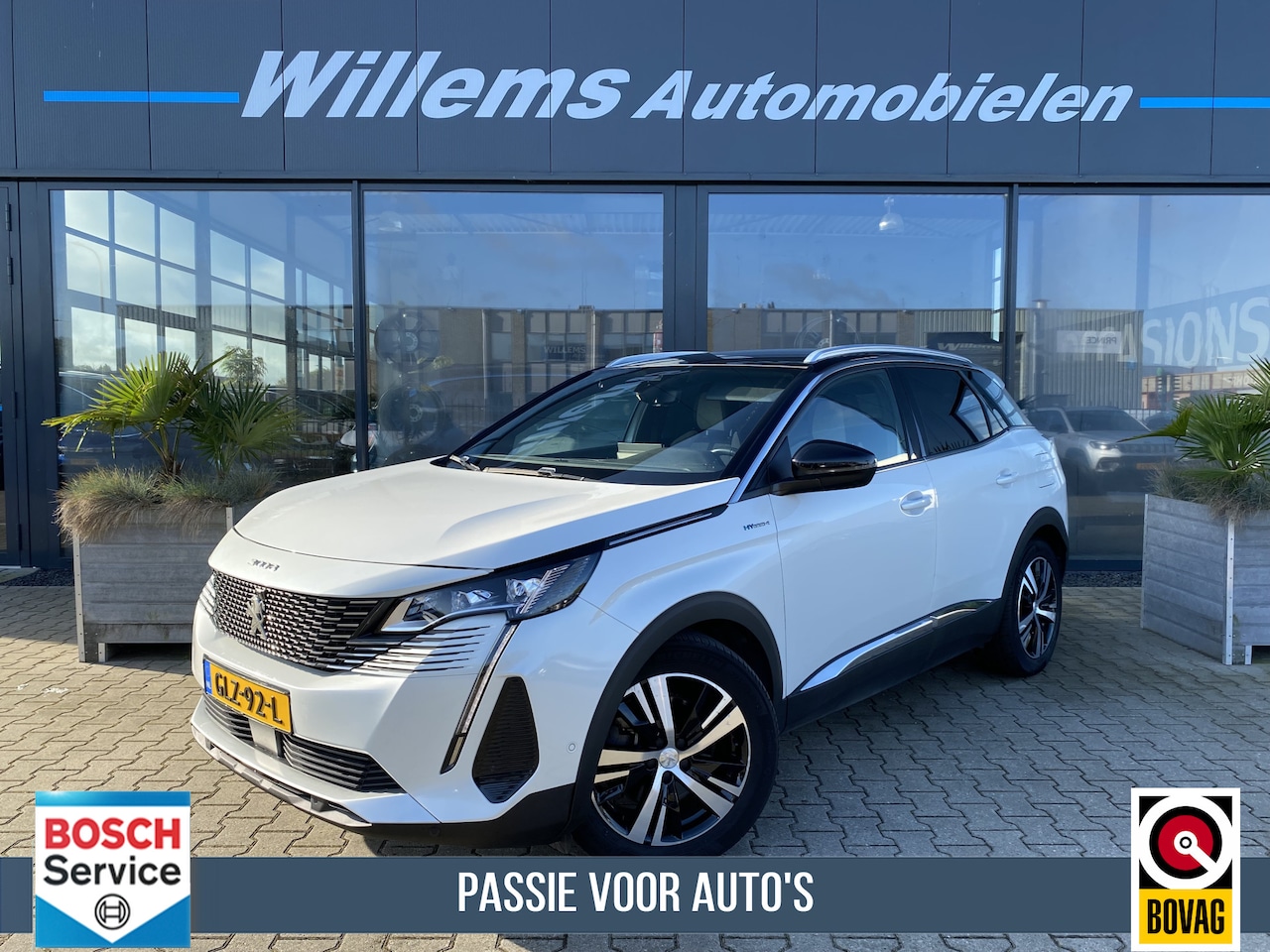 Peugeot 3008 - 1.6 HYbrid4 300 Blue Lease GT App-Connect, Elektrische Klep & Camera - AutoWereld.nl