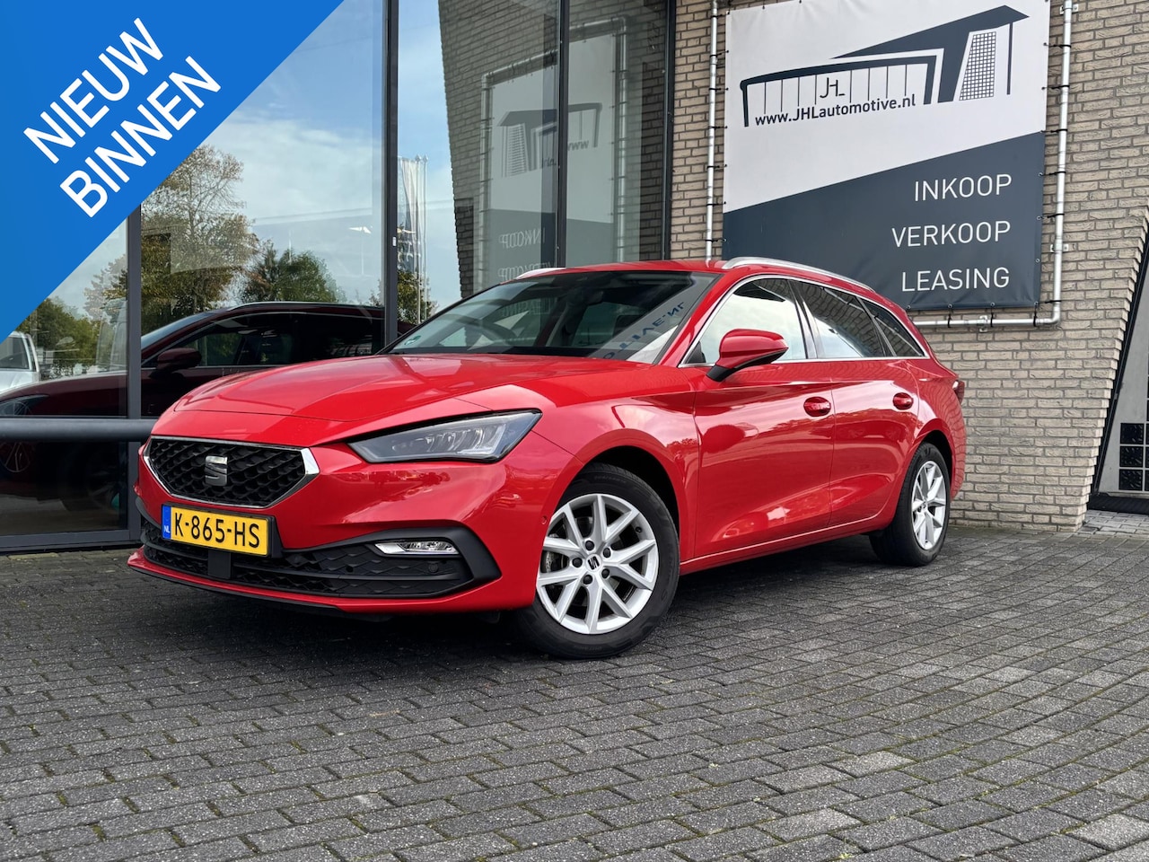 SEAT Leon Sportstourer - 1.5 eTSI Style Launch*AUTOM.*ACC*HAAK*ECC*CARPLAY* - AutoWereld.nl