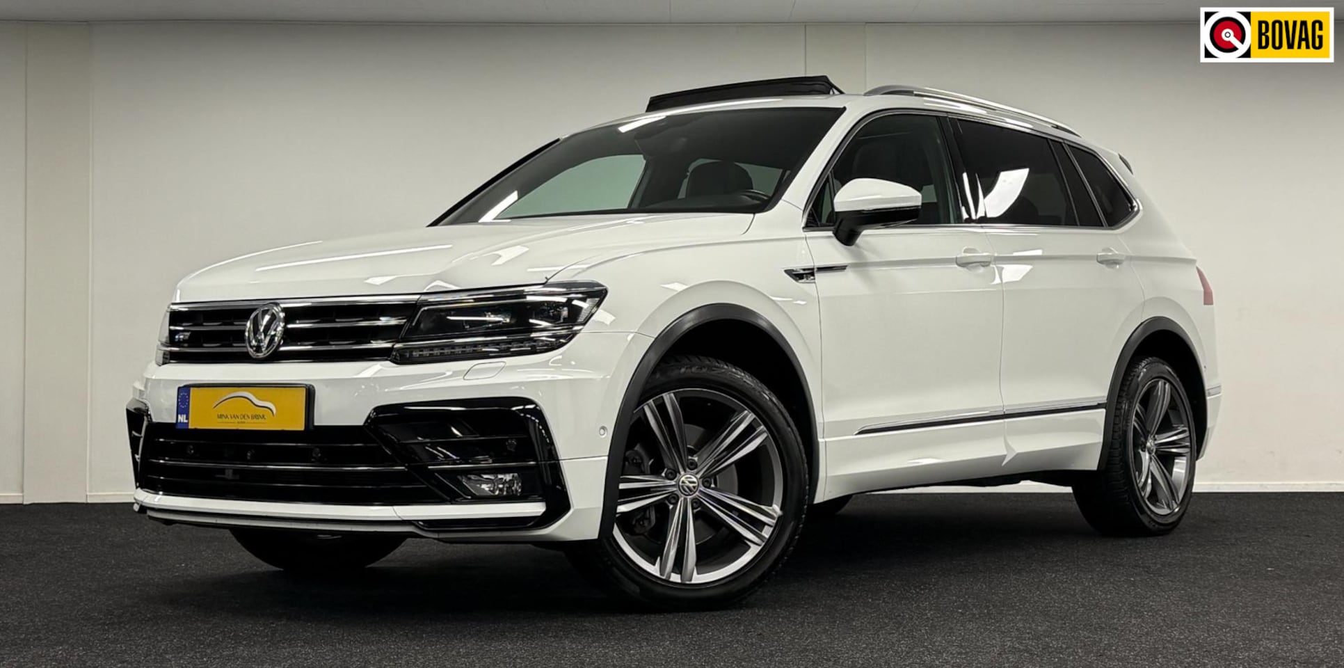 Volkswagen Tiguan Allspace - 2.0 TSI 4Motion*3xR-Line*7pers*190PK*Panodak*Leder*Memory*DigiDisplay* - AutoWereld.nl