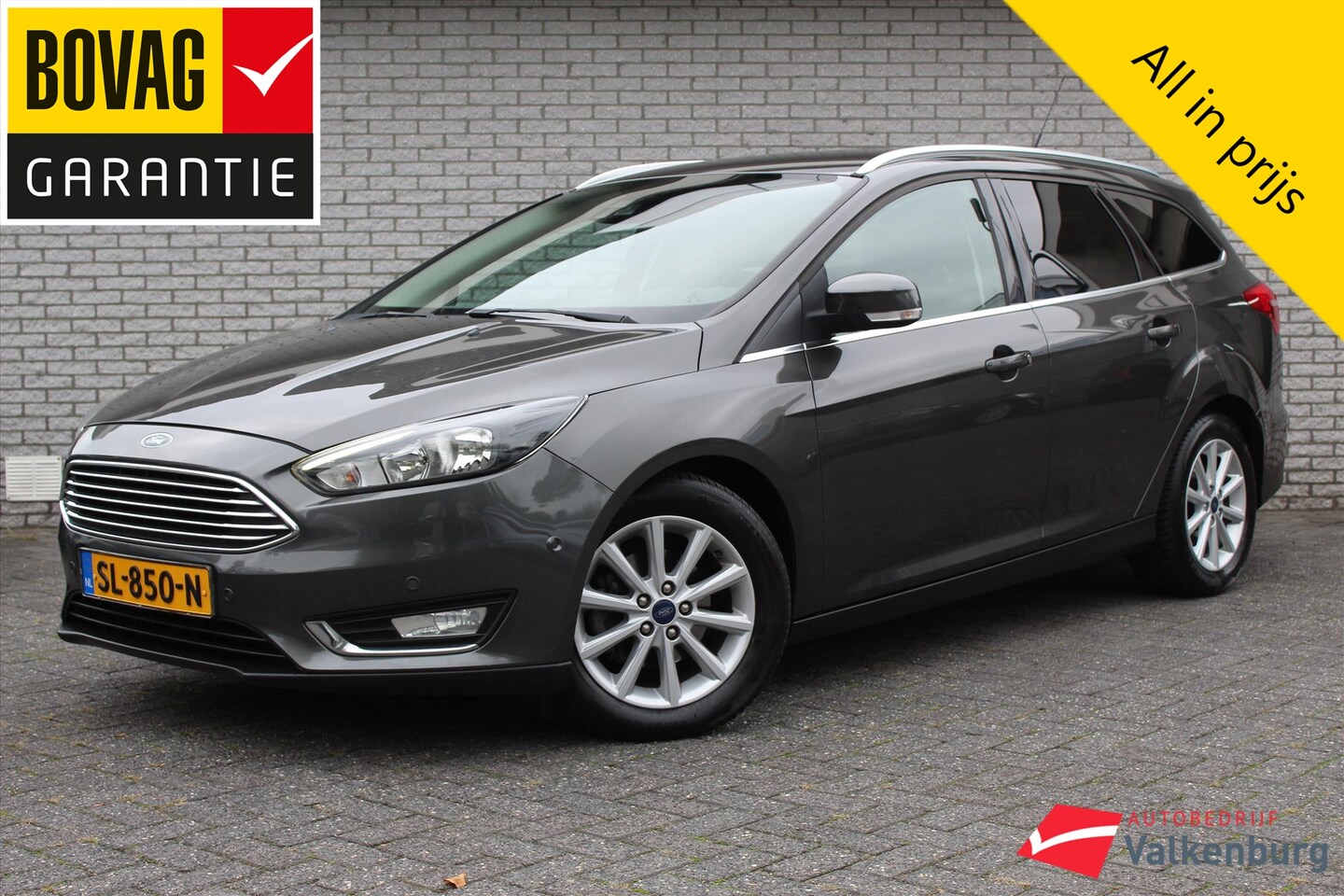 Ford Focus Wagon - 1.0 Titanium | Trekhaak | Camera | Cruise | Stoel- en stuurverwarming | Carplay - AutoWereld.nl
