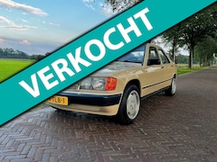 Mercedes-Benz 190-serie - 2.0 Automaat Schuifdak Trekhaak