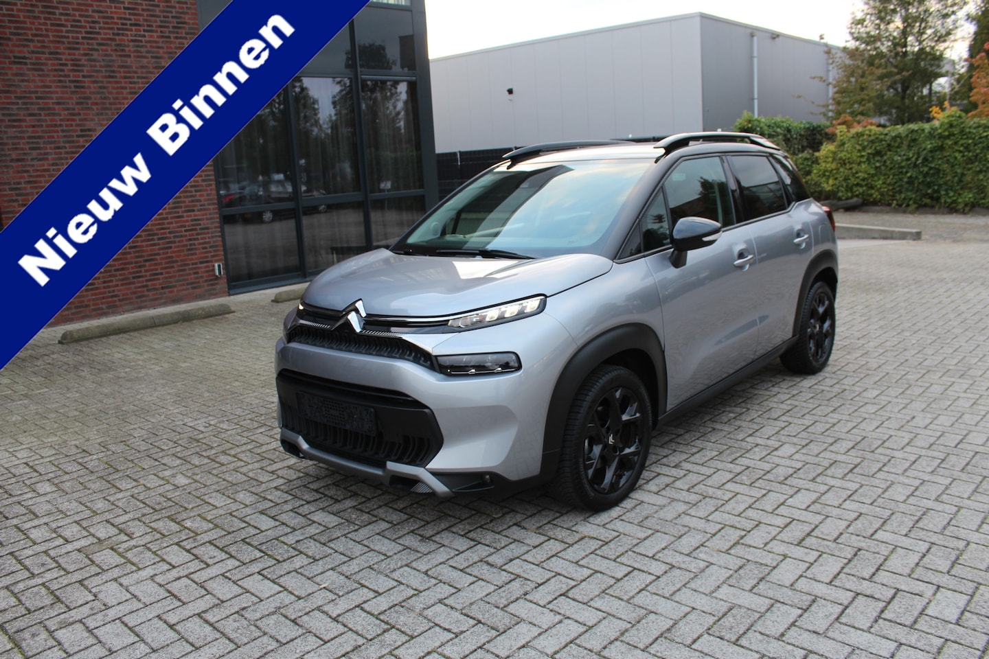 Citroën C3 Aircross - 1.2 PureTech Max Clima-Cruise-Carplay-Navi-Camera - AutoWereld.nl