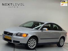 Volvo S40 - 1.8 Momentum Airco Cruise Trekhaak