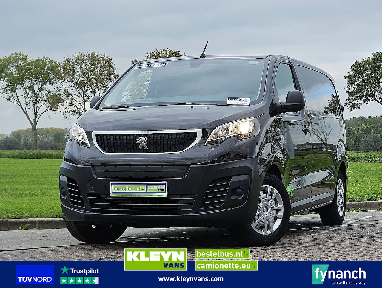 Peugeot e-Expert - L2 50kWh Trekhaak! - AutoWereld.nl