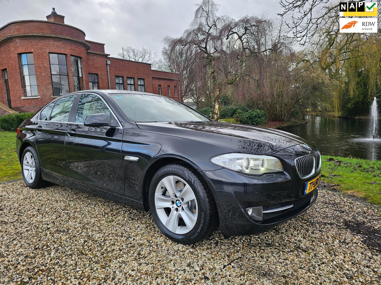 BMW 5-serie - 523i High Executive XENON/head-up/LEER - AutoWereld.nl