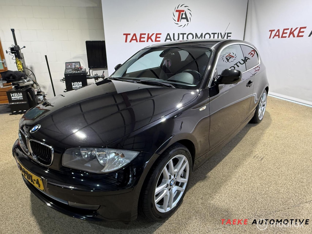 BMW 1-serie - 118i EffDyn. Ed. Business Line Ultimate Edition 118i EffDyn. Ed. Business Line Ultimate Edition - AutoWereld.nl