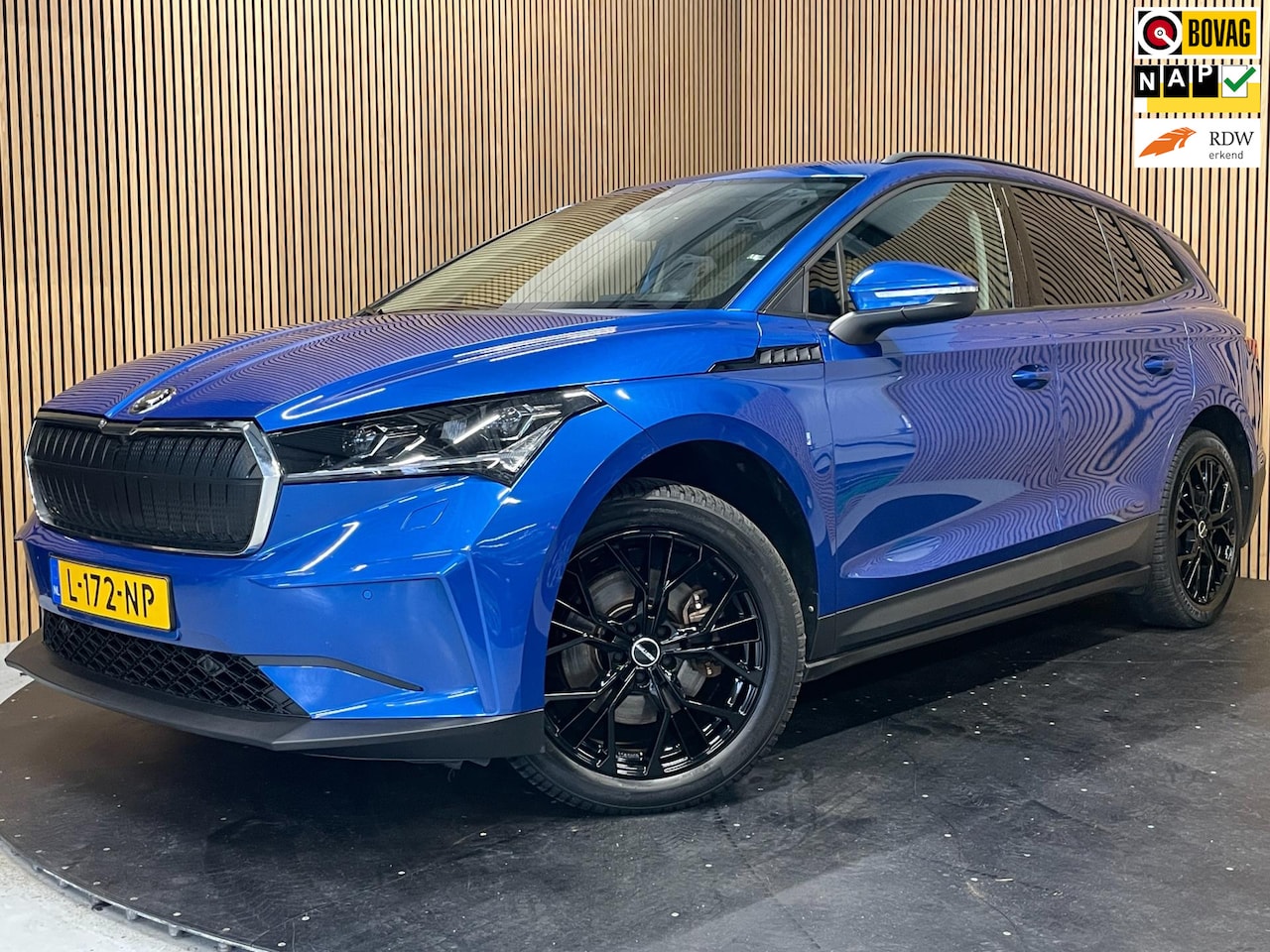 Skoda Enyaq iV - 60 First Edition|TREKHAAK|ELEK. INTERIEUR|STOEL- ,STUURVERW.|ACC|CARPLAY|CAMERA|NAVI|INCL. - AutoWereld.nl