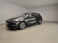 BMW 1-serie - 5-deurs 118i | LED | Leder | Navigatie | Sportstoelen | Stoelverwarming | DAB | Hifi speak
