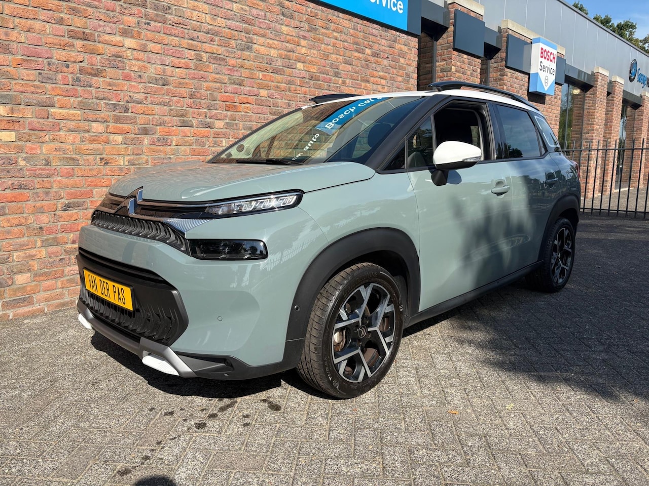 Citroën C3 Aircross - 1.2 PureTech Shine|Automaat|Head Up|Camera|Leder - AutoWereld.nl