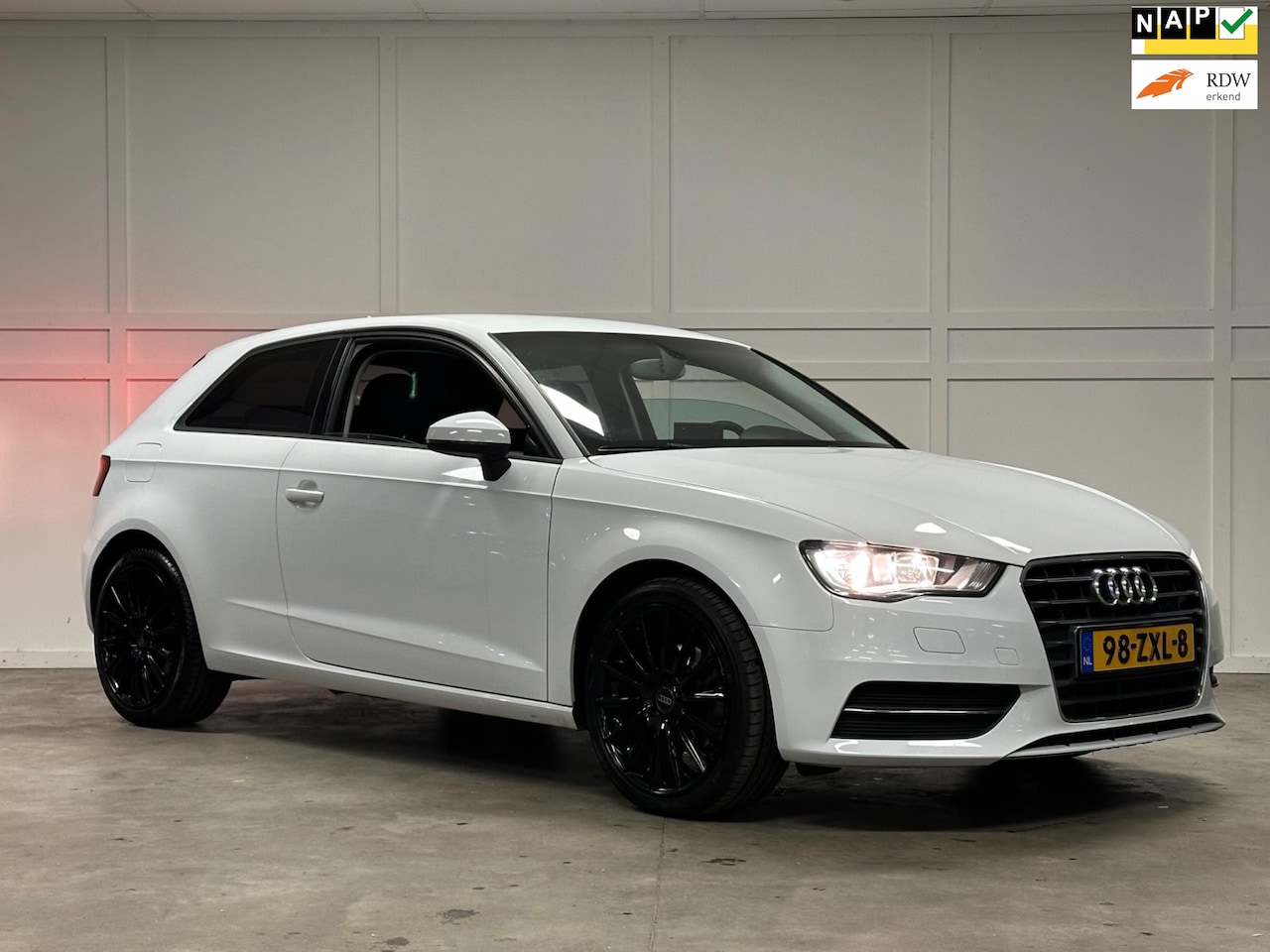 Audi A3 - 1.4 TFSI Attraction Pro Line / Automaat / Navi / Cruise - AutoWereld.nl