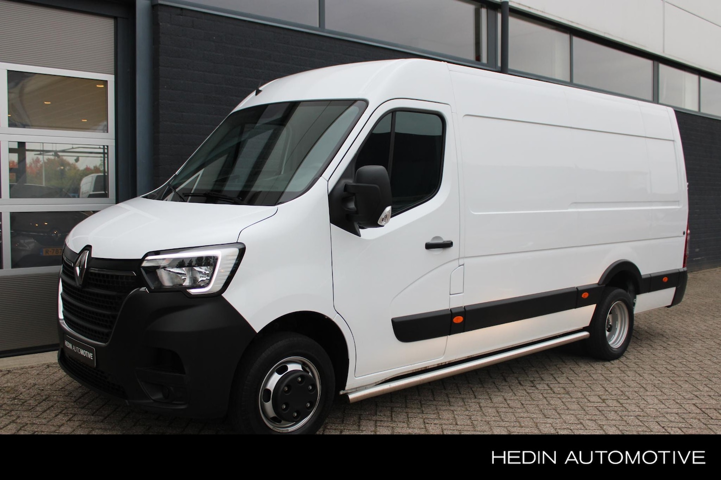 Renault Master - T35 2.3 dCi 130 L3H2 DL Comfort NL-Auto | Navigatie | Airco | Cruise Control | Radio-DAB-U - AutoWereld.nl