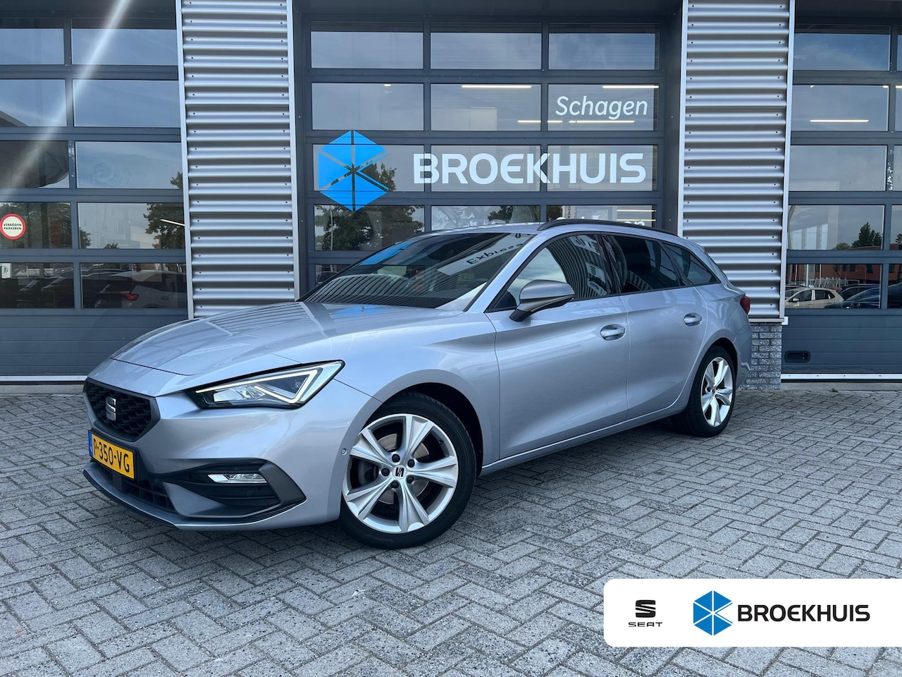 SEAT Leon Sportstourer - 1.0 eTSI 110 pk FR Business Intense 7-DSG | Achteruitrijcamera | Apple Carplay/Android Aut - AutoWereld.nl