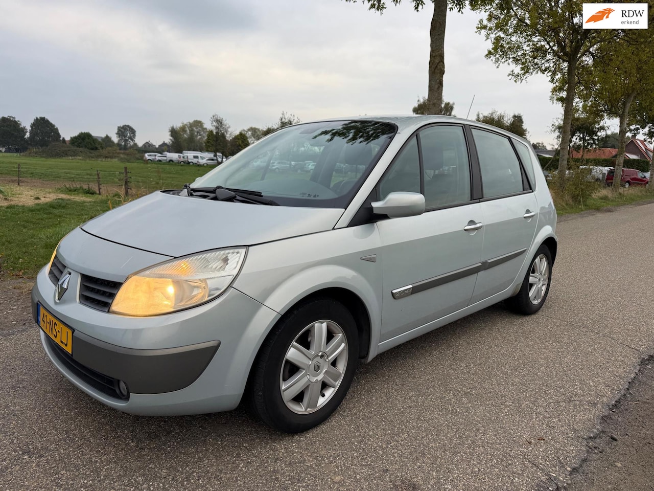 Renault Scénic - 2.0-16V Privilège Luxe Climate/Cruise/Apple Carplay/Panodak - AutoWereld.nl