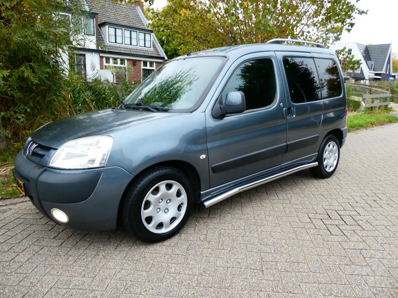 Peugeot Partner MPV - 1.6-16V XT 110pk Airco Trekhaak 1100kg Ruimte - AutoWereld.nl