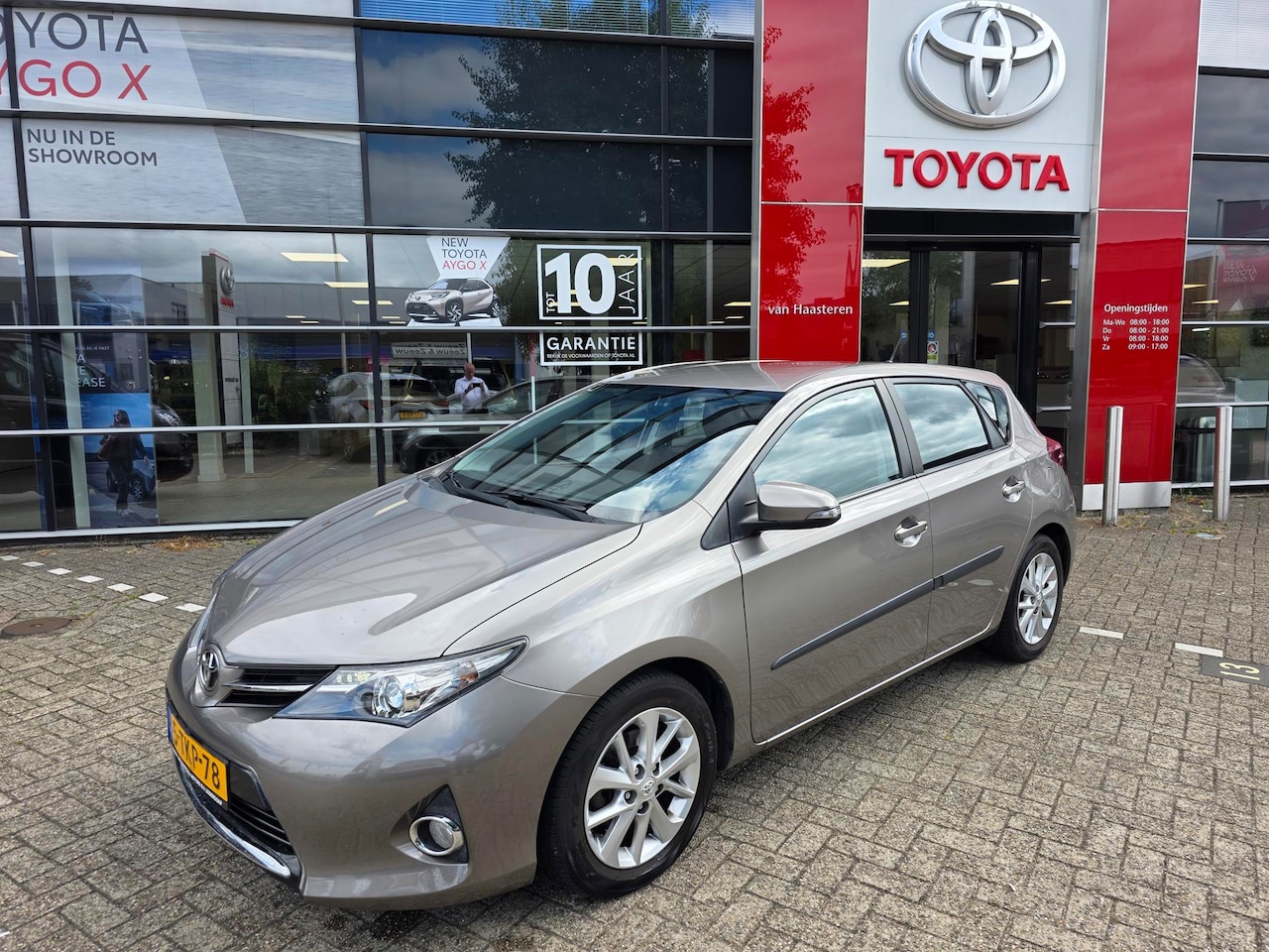 Toyota Auris - 1.3 VVT-i 99pk Now - AutoWereld.nl