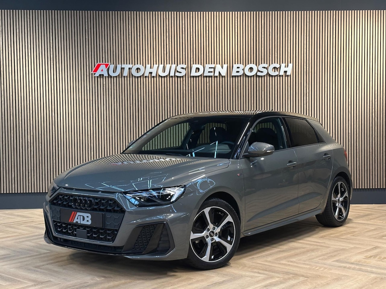 Audi A1 Sportback - 30 TFSI S Line edition. Ambiance - Carplay - AutoWereld.nl
