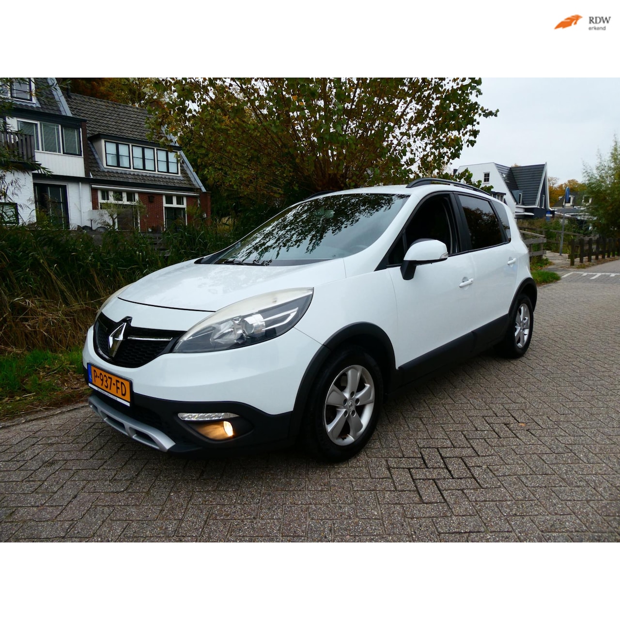 Renault Scénic Xmod - 1.2 TCe 116pk 151.000km Clima Cruise Navi Trekhaak 1300kg - AutoWereld.nl
