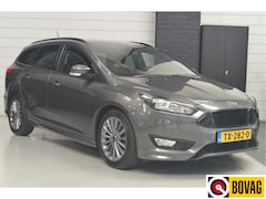Ford Focus Wagon - 1.0 EcoBoost ST-Line // 122.000 km // 141 PK // TREKHAAK // NAVI // STOELVERWARMING // PDC