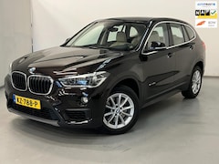 BMW X1 - SDrive20i High Exe / NL-auto / Leder / Headup / Keyless