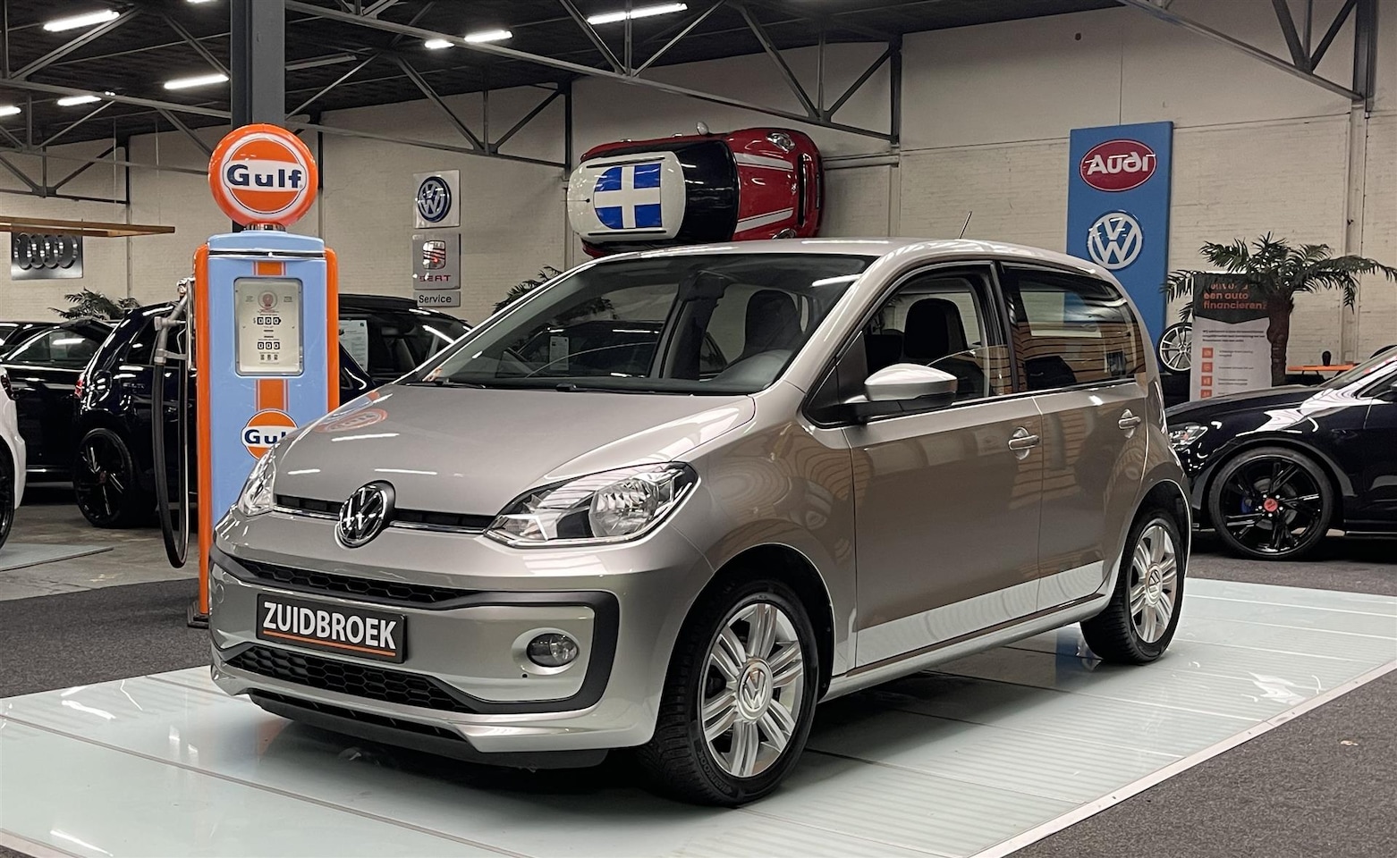 Volkswagen Up! - 1.0 High up! 106DKM!! Cruise!! Airco!! - AutoWereld.nl