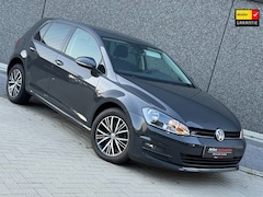 Volkswagen Golf - 1.2 TSI R-line Climate Parkeer Assist Pdc