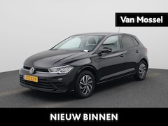 Volkswagen Polo - 1.0 TSI Life Edition | 15 inch velgen | Automaat | Parkeersensoren | Stoelverwarming | Key