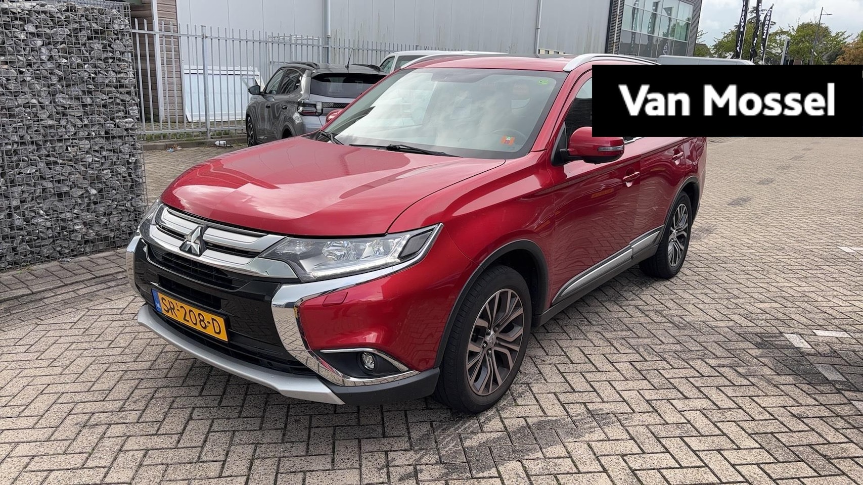 Mitsubishi Outlander - 2.0 Instyle | Automaat | - AutoWereld.nl
