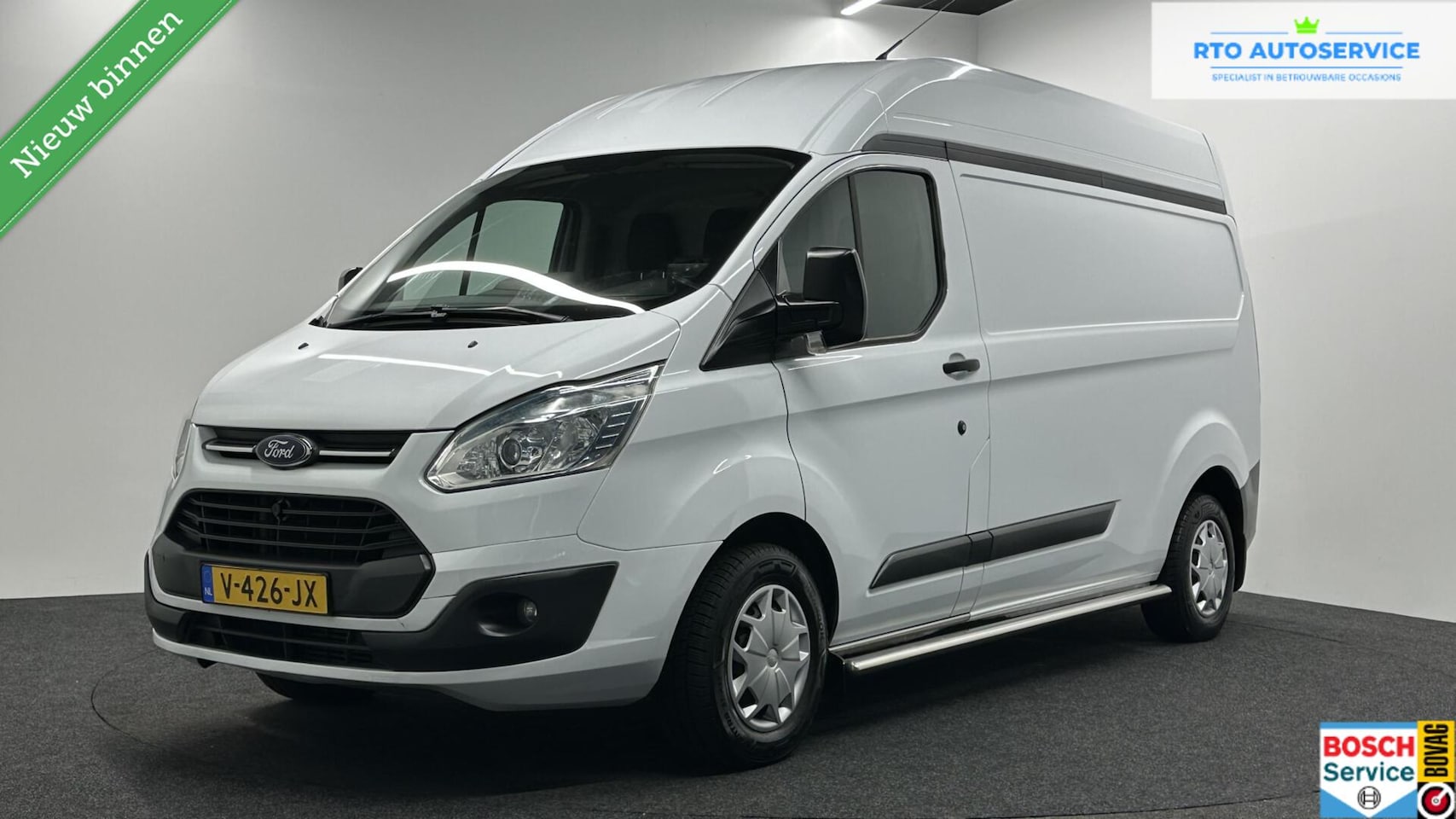 Ford Transit Custom - 330 2.2 TDCI L2H1 Ambiente DC TREKHAAK CRUISE AIRCO. - AutoWereld.nl