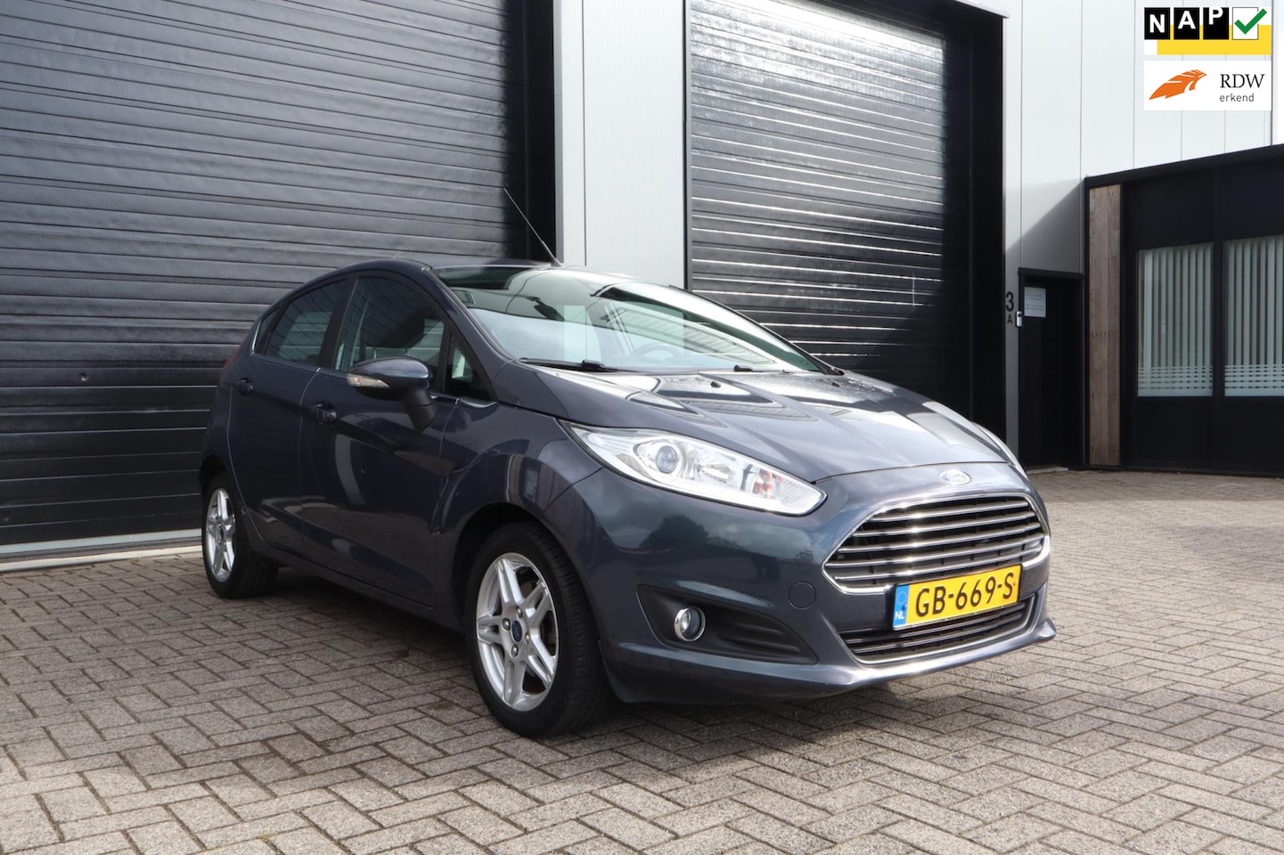 Ford Fiesta - 1.0 EcoBoost Titanium 1E EIG | CRUISE | PDC | AIRCO | NAVI | DEALER ONDERHOUDEN - AutoWereld.nl