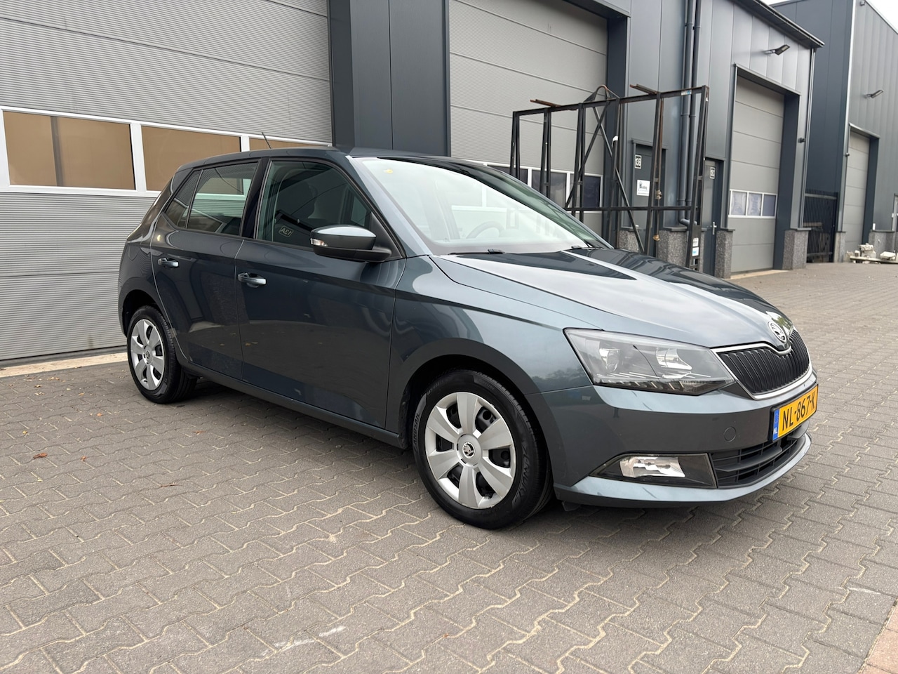 Skoda Fabia - 1.0 Ambition 5DRS|CLIMA|PARKEERSENSOR|1ste eigenaar|Nieuwe APK - AutoWereld.nl