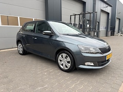 Skoda Fabia - 1.0 Ambition 5DRS|CLIMA|PARKEERSENSOR|1ste eigenaar|Nieuwe APK