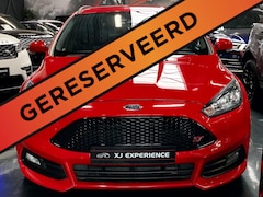 Ford Focus Wagon - 2.0 ST-2 250 PK NAVI CLIMA RECARO CARPLAY