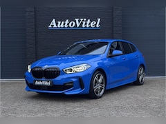 BMW 1-serie - 118i M-sport | Stoel + Stuurverwarming | Camera | Adaptive Cruise | 2024