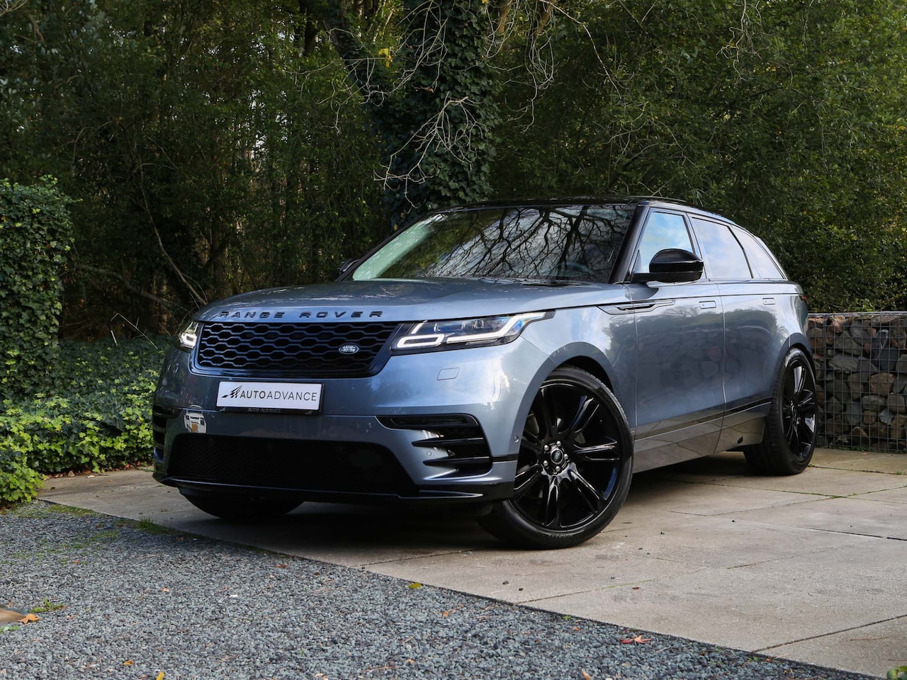 Land Rover Range Rover Velar - P300 R-Dynamic HSE - AutoWereld.nl