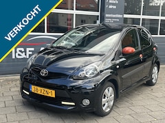 Toyota Aygo - 1.0 VVT-i Dyn. Automaat 1.Eigenaar Airco Navi