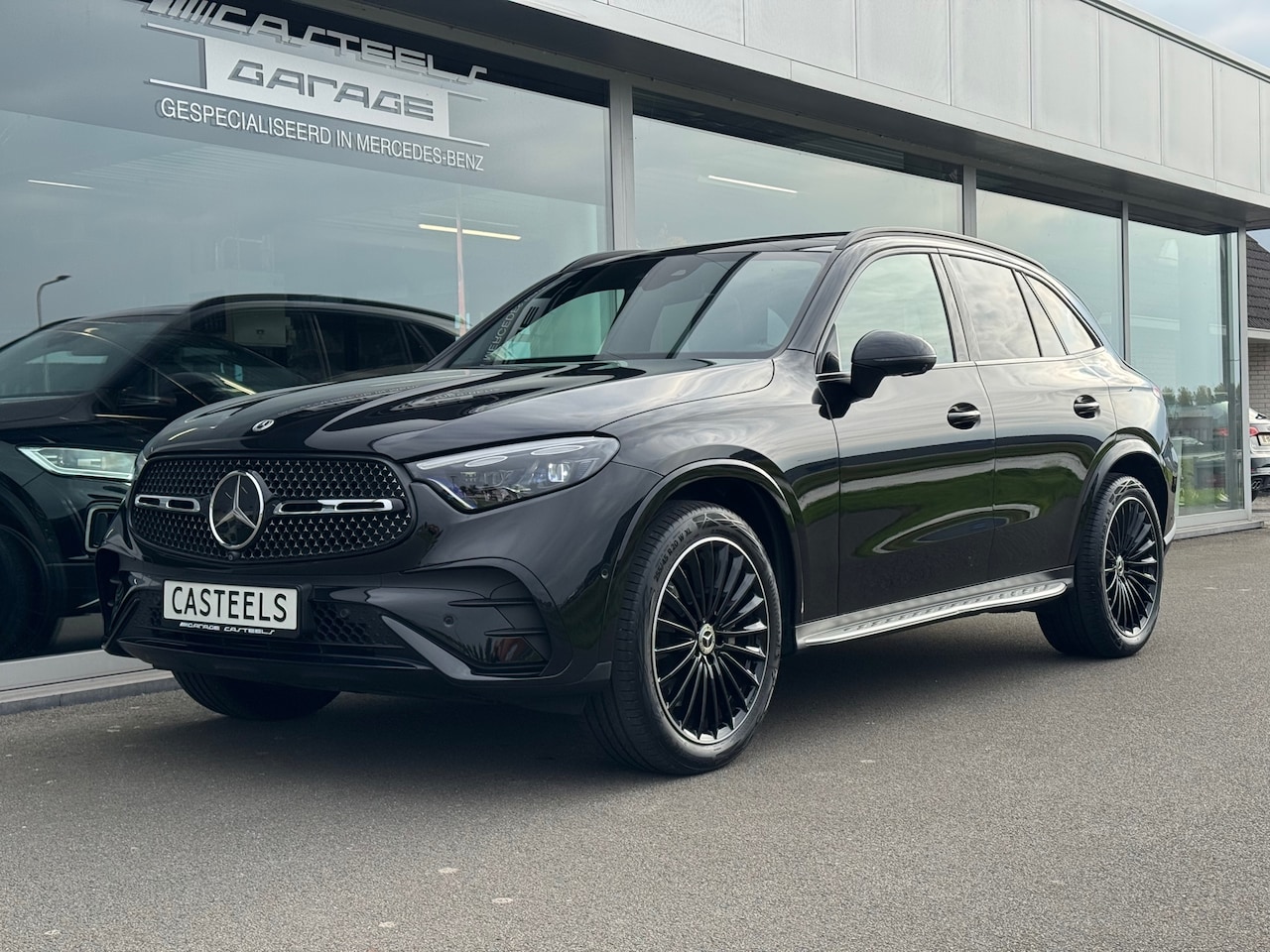 Mercedes-Benz GLC-klasse - 200 4MATIC AMG Line automaat , elektrische trekhaak panoramadak, - AutoWereld.nl
