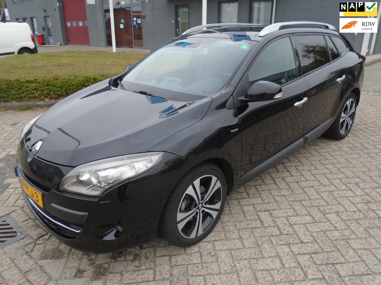 Renault Mégane Estate - 1.4 TCe BOSE 1.4 TCe Bose - AutoWereld.nl