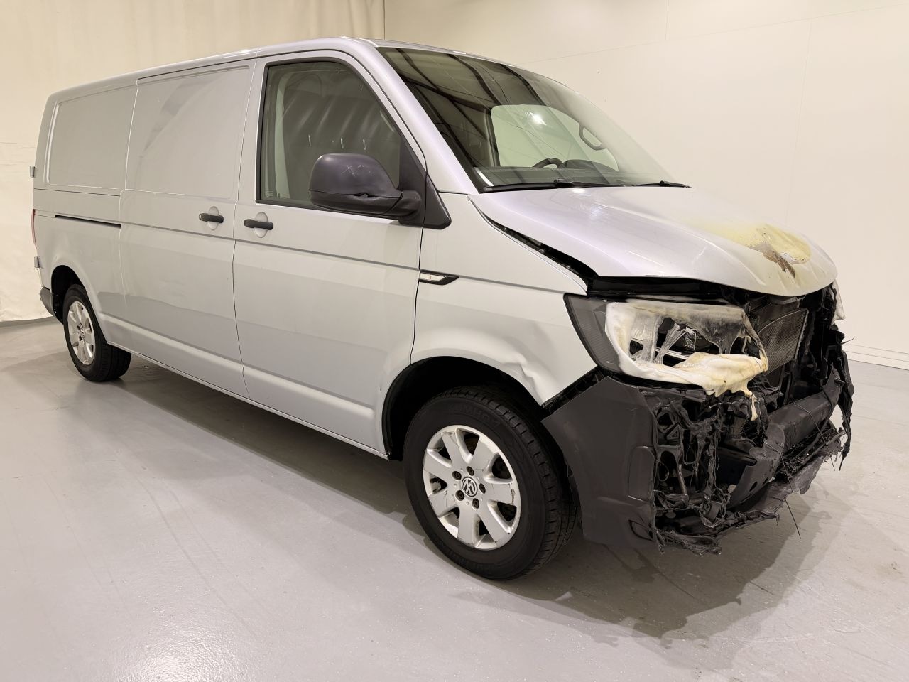 Volkswagen Transporter - 2.0 TDI L2 Comfortline Airco - AutoWereld.nl