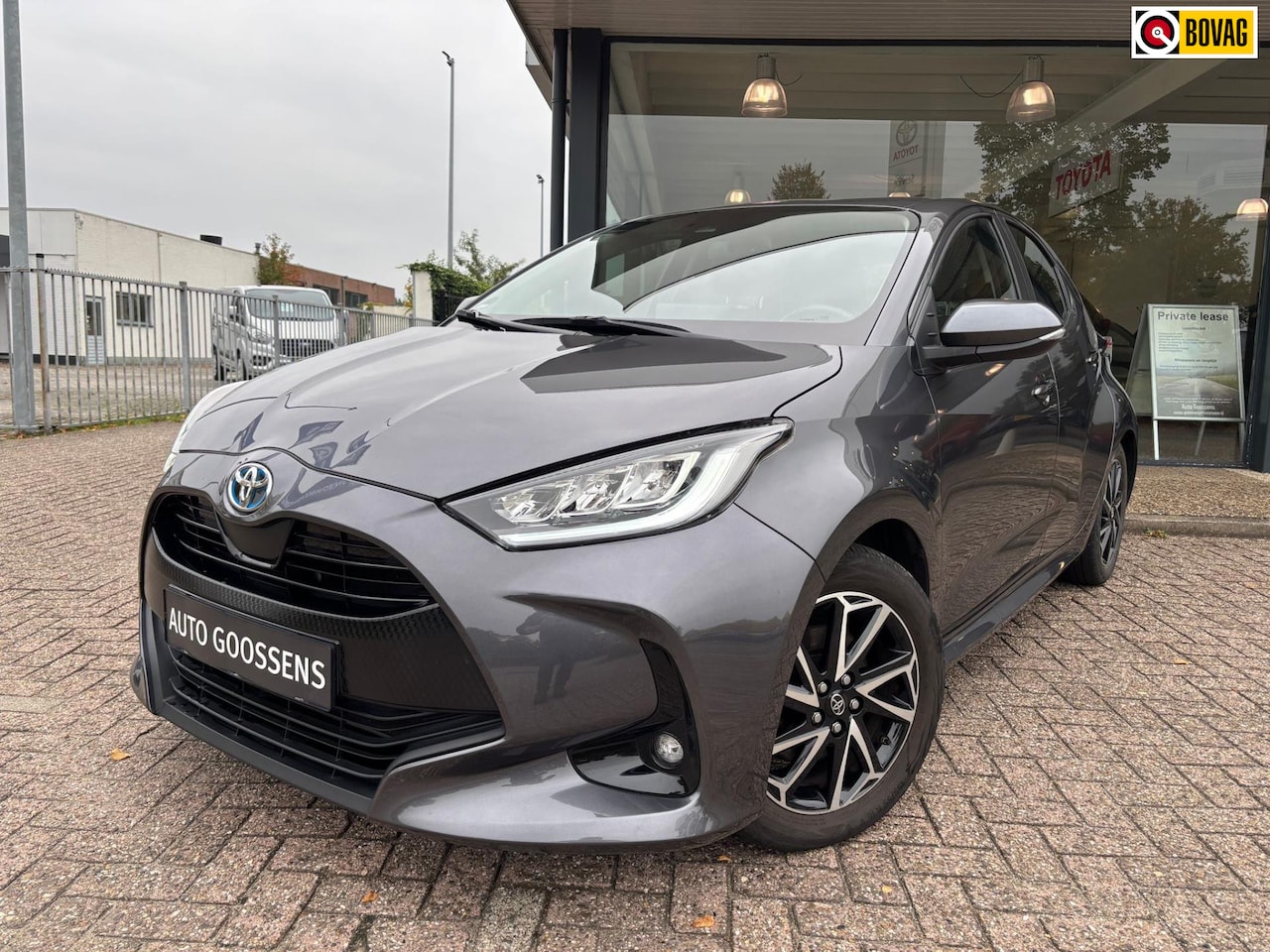 Toyota Yaris - 1.5 Hybrid Dynamic|Keyless - AutoWereld.nl