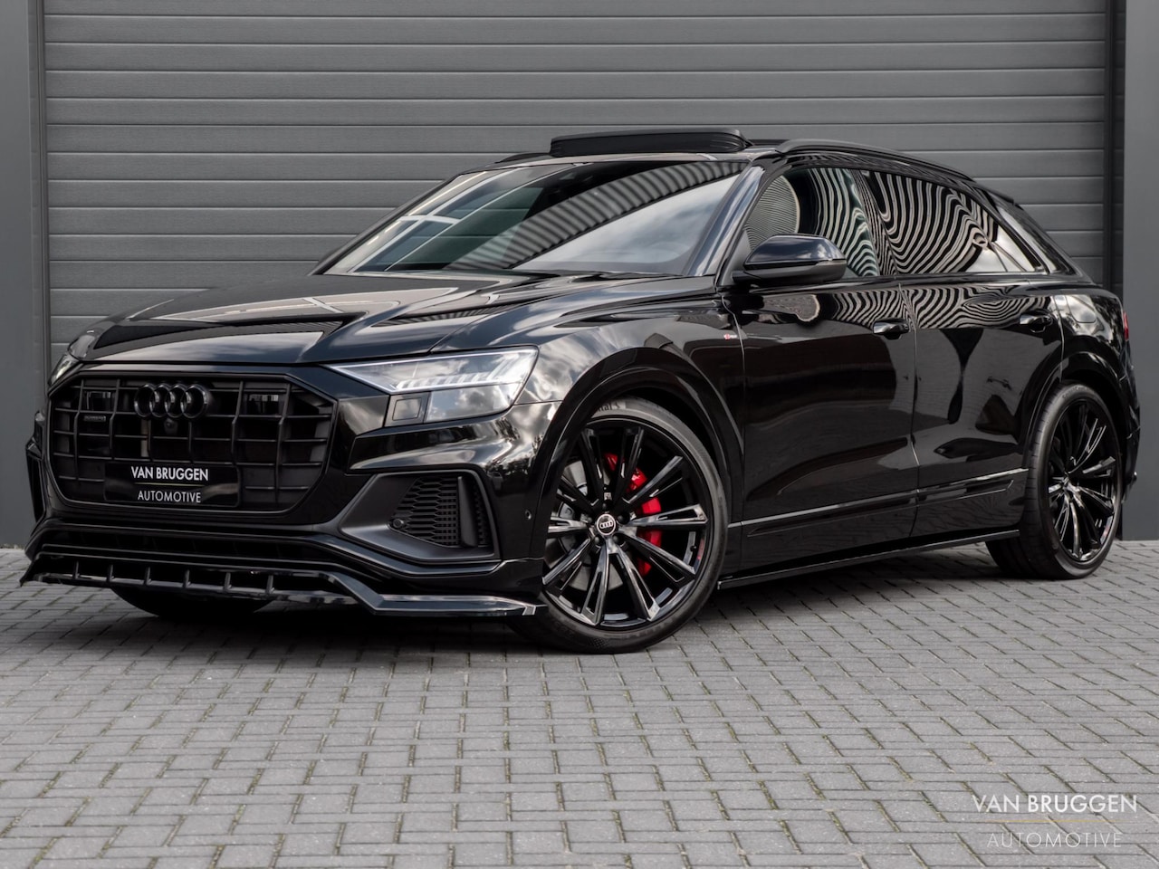 Audi Q8 - 55 TFSI e quattro S-Line Pano RS Trekhaak Massage HUD - AutoWereld.nl