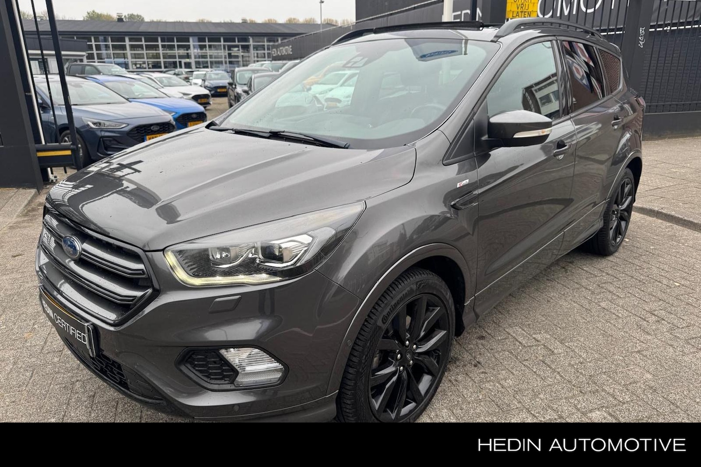 Ford Kuga - 1.5 EcoBoost ST Line | Panoramadak | 19 Inch | Trekhaak | Xenon - AutoWereld.nl