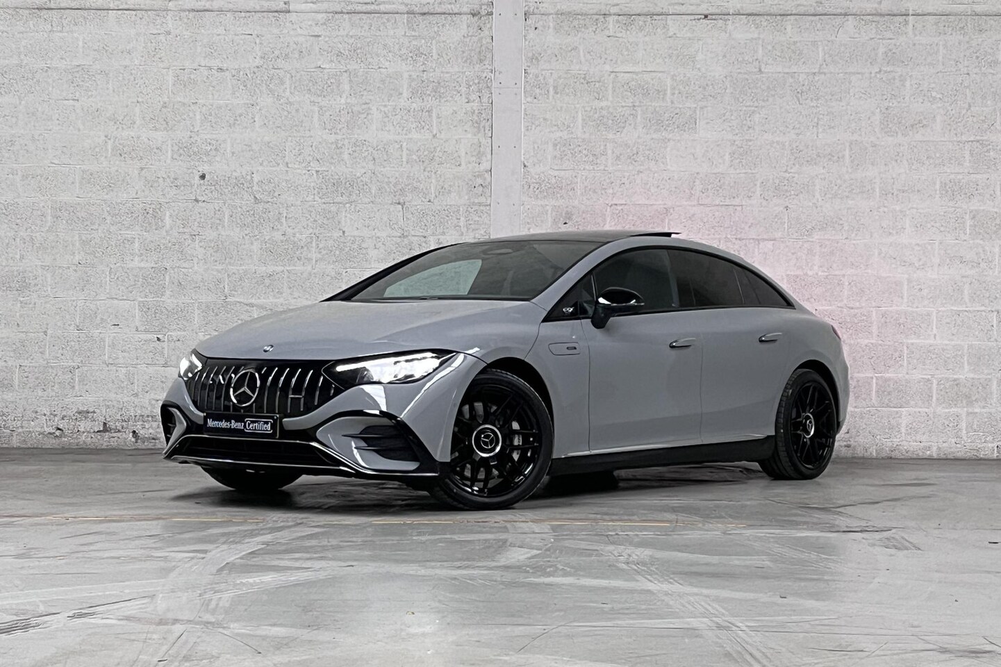 Mercedes-Benz EQE - EQE 300 Sport Edition | MANUFAKTUR | Panoramadak | Burmester 3D Audio | Distronic | Memory - AutoWereld.nl